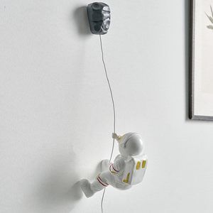Astronauts Wall Sculpture Climber Figurines For Modern Home Decor Climbing🐭